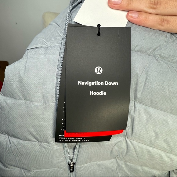 NWT Lululemon Navigation Down Fill Hoodie - Picture 6 of 8